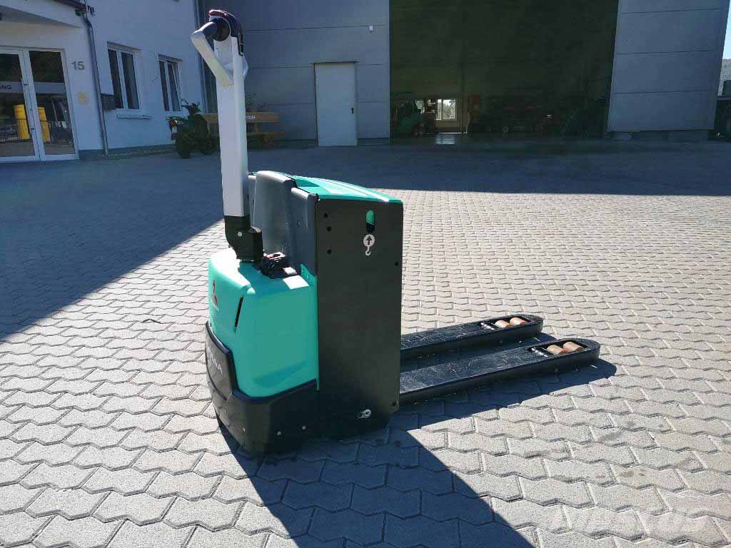I vantaggi di un transpallet piccolo